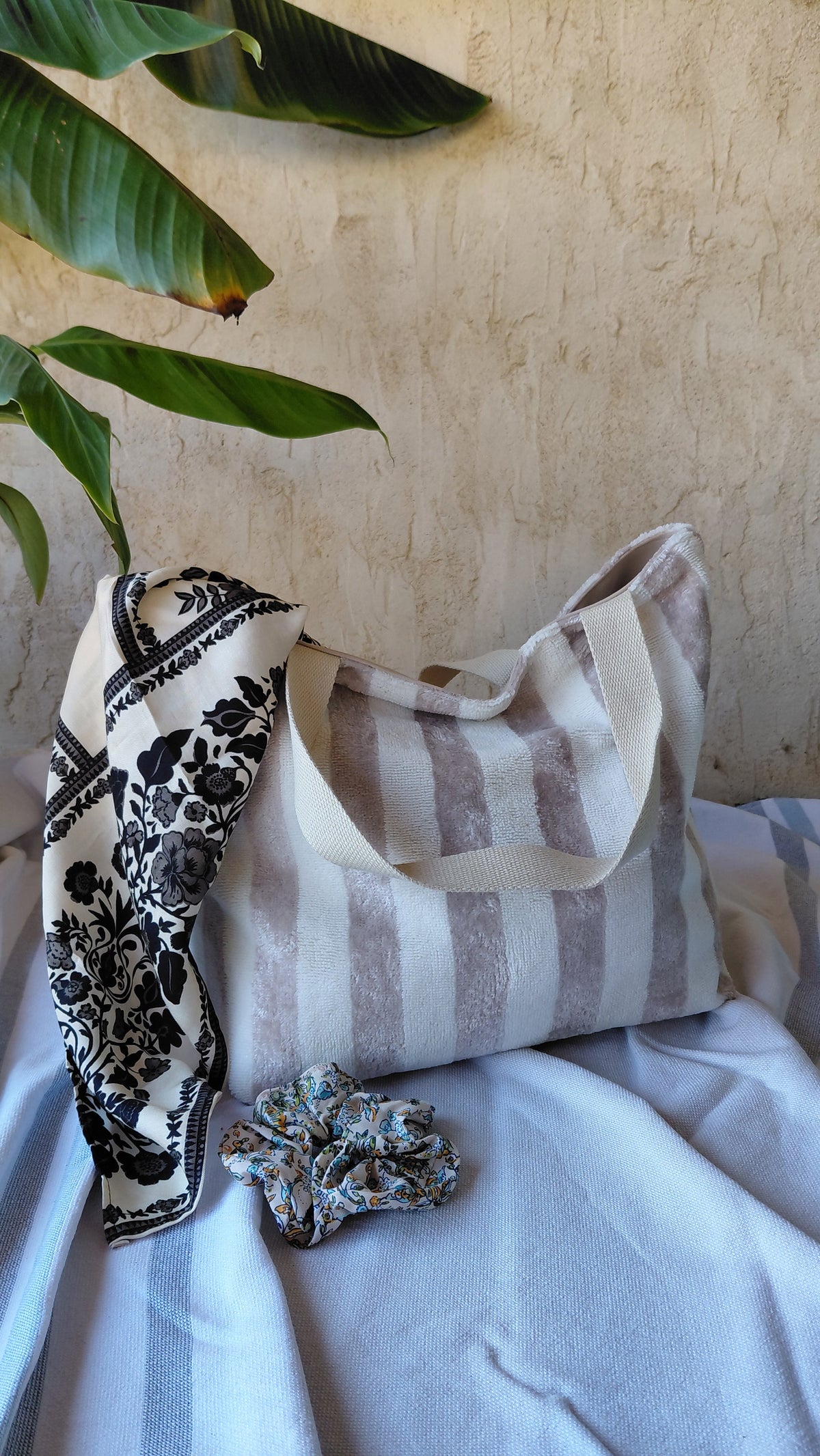 Sac de plage en éponge bambou tout doux à rayures beige 
